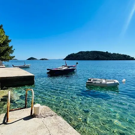 Cosy On The Private - Karbuni Korcula *