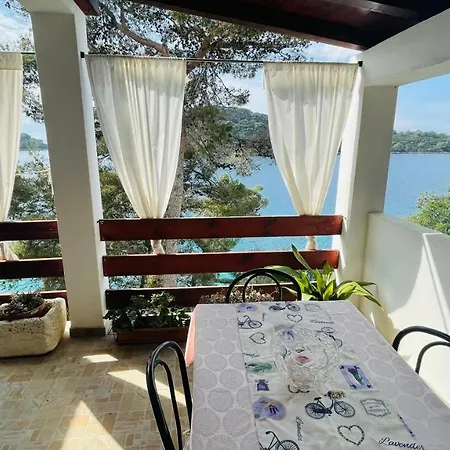 Cosy On The Private - Karbuni Korcula 公寓 *