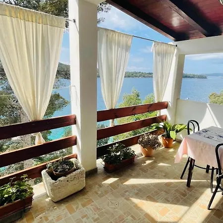 公寓 Cosy On The Private - Karbuni Korcula