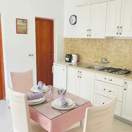 Cosy On The Private - Karbuni Korcula