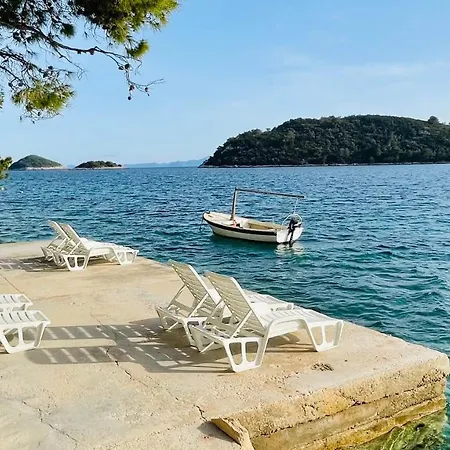 Cosy On The Private - Karbuni Korcula *